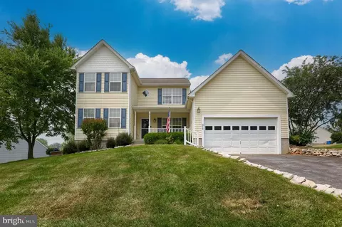 314 Majestic Cir, Dallastown, PA 17313