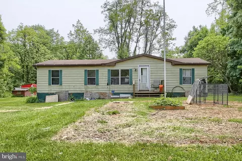 464 Ridge Rd, New Cumberland, PA 17070