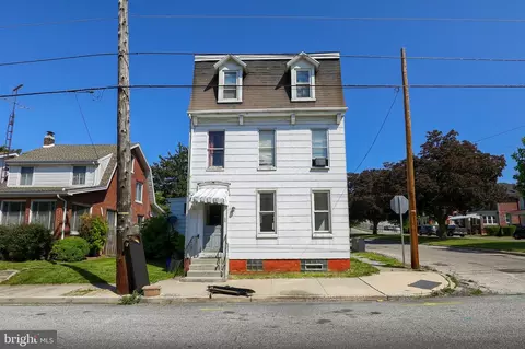 1065 E King St, York, PA 17403