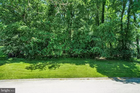 0127 Cornell Dr, Hanover, PA 17331