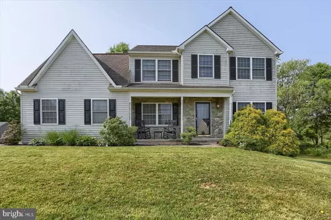 3252 Staunton Ave, Dover, PA 17315