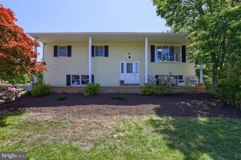 814 Elham Dr, York, PA 17406