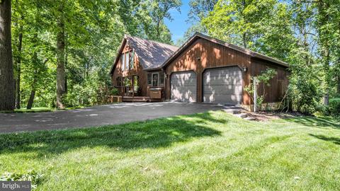 702 Winebary Cir, Lewisberry, PA 17339