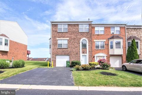 52 Jayme Dr #7, York, PA 17402