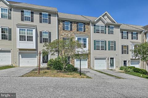 335 Clay Ave #24, Dallastown, PA 17313