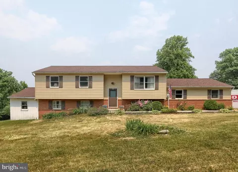 131 Willow Glen Rd, Dillsburg, PA 17019