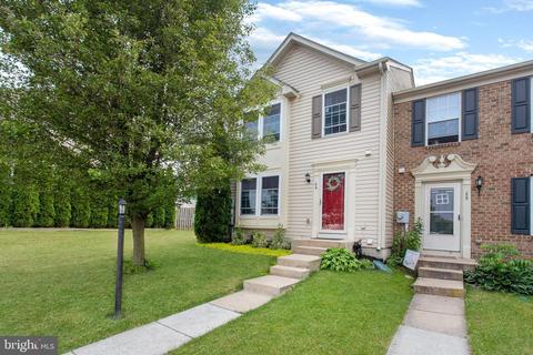 64 Forest View Ter, Hanover, PA 17331
