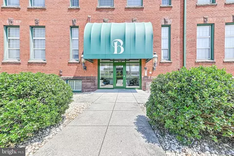 190 E Walnut St #14, Hanover, PA 17331