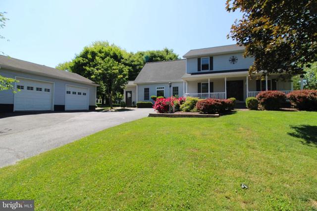 6061 W Side Ave, Spring Grove, PA 17362