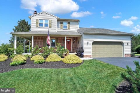 2009 Golden Eagle Dr, York, PA 17408