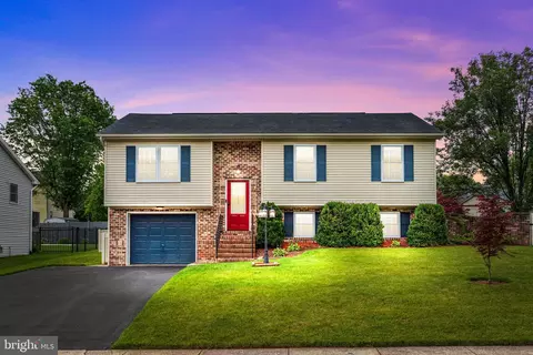 2670 Wyngate Rd, Dover, PA 17315