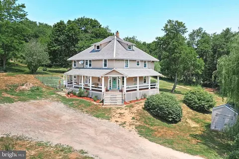 965 Bridgeton Rd, Fawn Grove, PA 17321