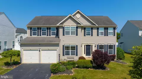 2543 Brownstone Ct, Dover, PA 17315