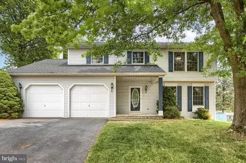 104 Catherine Ct, Lewisberry, PA 17339