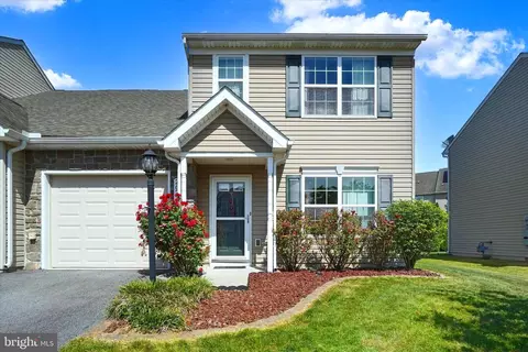 2623 Brownstone Dr, Dover, PA 17315