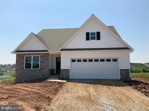 3823 Country Dr, Dover, PA 17315