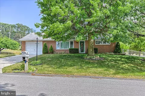 170 Penwood Rd, York, PA 17406