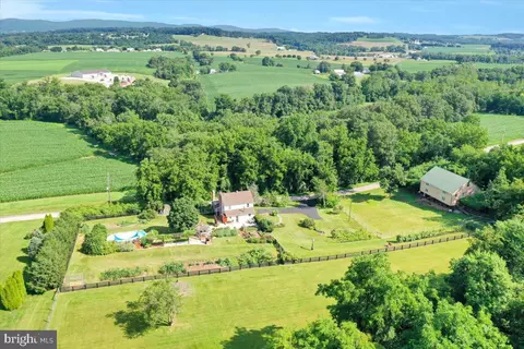 211 Barrens Church Rd, Dillsburg, PA 17019
