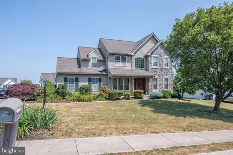 65 Churchill Dr, Red Lion, PA 17356