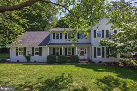 3765 Springetts Dr, York, PA 17406
