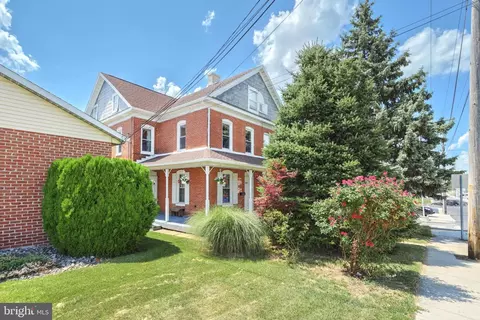 608 Carlisle St, Hanover, PA 17331