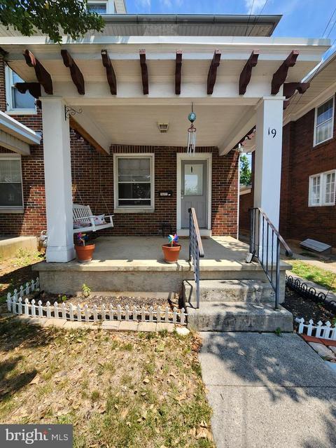 19 N Rockburn St, York, PA 17402