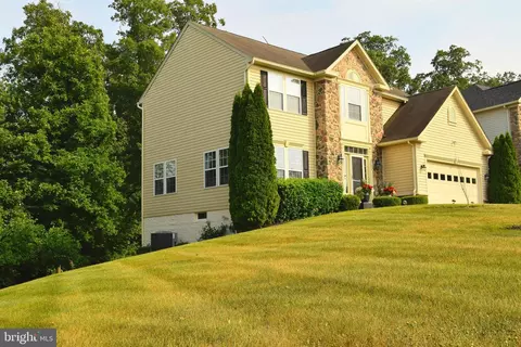 3553 Hardwood Ter, Spring Grove, PA 17362