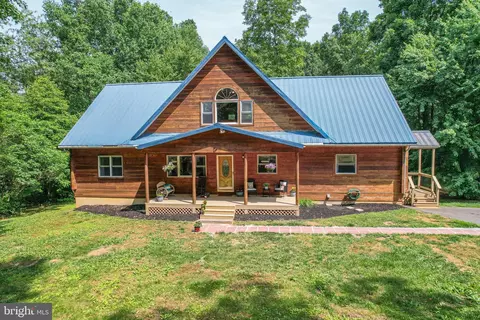 359 Buckwheat Rd, Fawn Grove, PA 17321