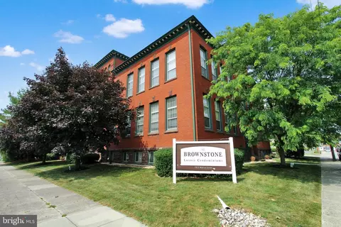 190 E Walnut St #7, Hanover, PA 17331