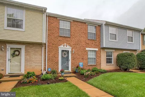 42 Williamstown Cir #42, York, PA 17404