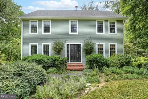 220 Kelly Ln, Hellam, PA 17406