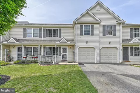29 Riverview Dr, Wrightsville, PA 17368