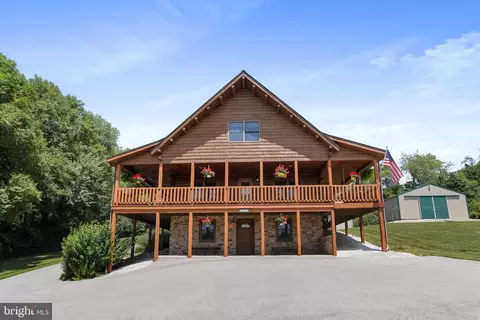 424 Fuhrman Mill Rd, Hanover, PA 17331