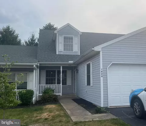 1029 Village Way #1029, York, PA 17404