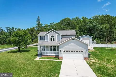 10 Diana Ct, Hanover, PA 17331