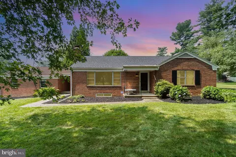 2378 Grantley Rd, York, PA 17403