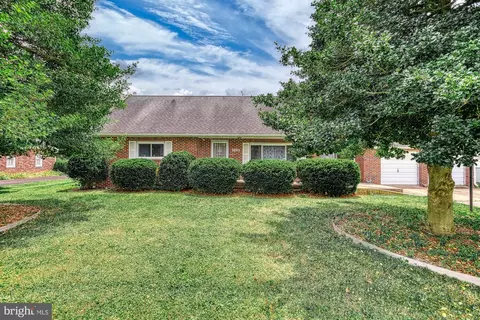 160 Homeland Rd, York, PA 17403
