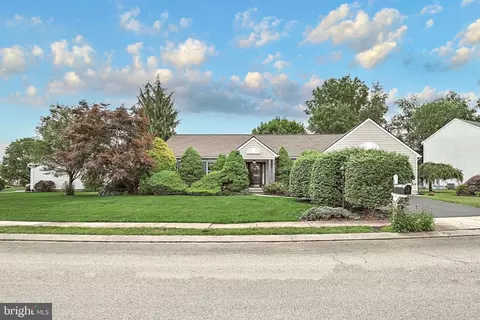2425 Brookmar Dr, York, PA 17408