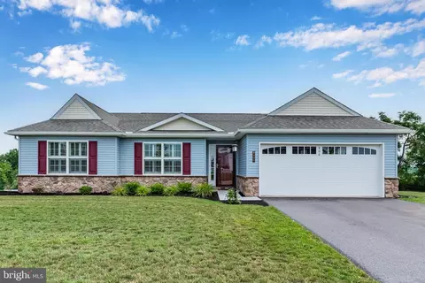 406 Dover Dr, Dillsburg, PA 17019