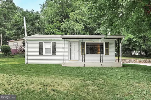 671 Reisinger Ave, Wrightsville, PA 17368