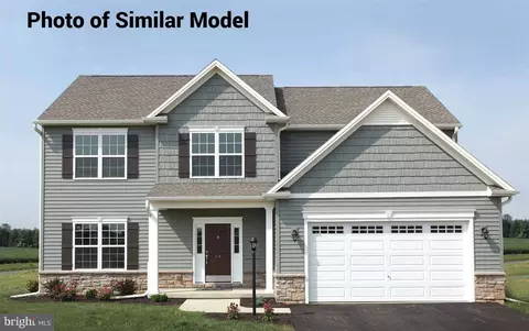 70 Red Maple Dr, Etters, PA 17319