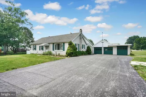 790 Church Rd, York, PA 17404