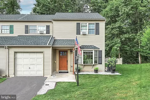 3126 Sundial Rd, Dover, PA 17315