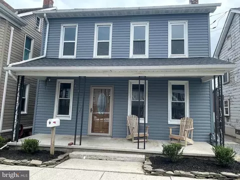 9 Fair Ave, Hanover, PA 17331