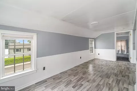115115 John St # a, Hanover, PA 17331