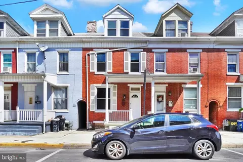 1043 W Poplar St, York, PA 17404