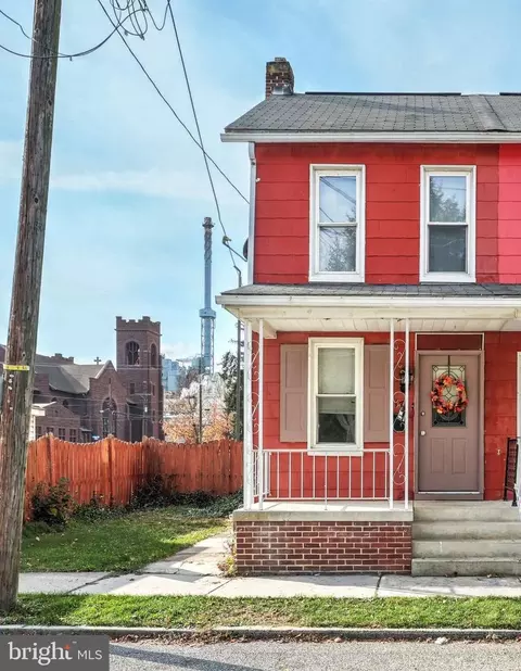 170 S East St, Spring Grove, PA 17362