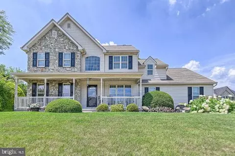 39 Parkview Dr, Seven Valleys, PA 17360
