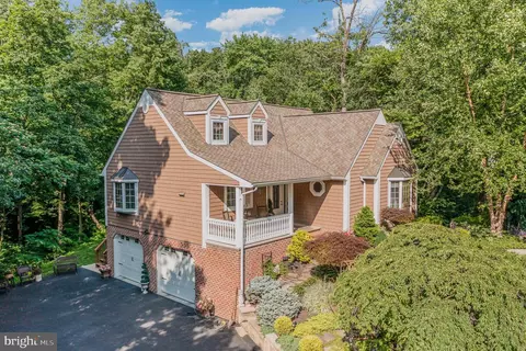 390 Park Heights Blvd, Hanover, PA 17331