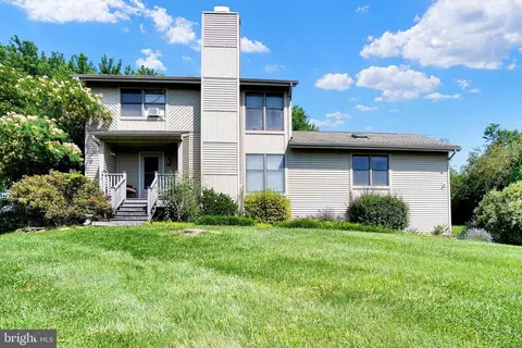 3955 N Rohrbaugh Rd, Seven Valleys, PA 17360